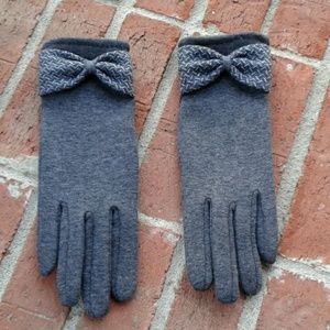 K.I.T. Charcoal Gray Stretch TextIle Accent Glove